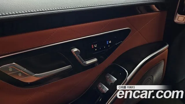 Mercedes-Benz S-Class — Фото автомобиля 18