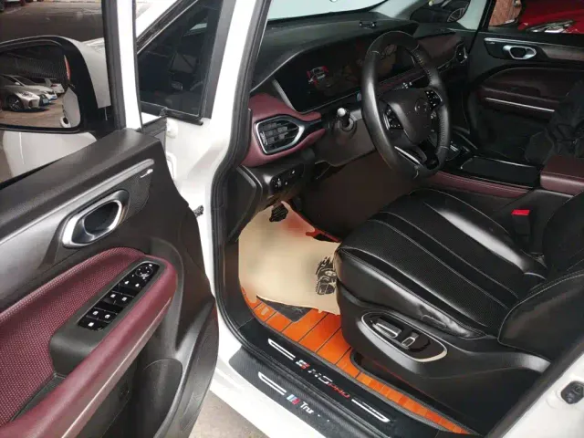 GAC Trumpchi M6 — Фото автомобиля 11