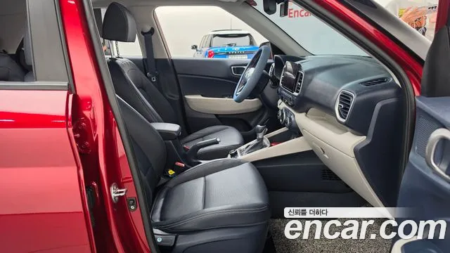 Hyundai Venue — Фото автомобиля 16