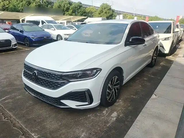 Фотография автомобиля — Volkswagen Lavida