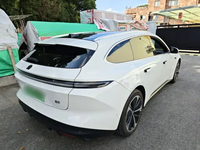 Nio ET5 Touring — Фото автомобиля 6