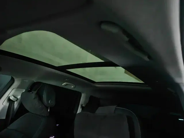 Audi Audi Q6 2024 40 TFSI quattro Cloud View Yulin Package 7-seater — Фото автомобиля 8