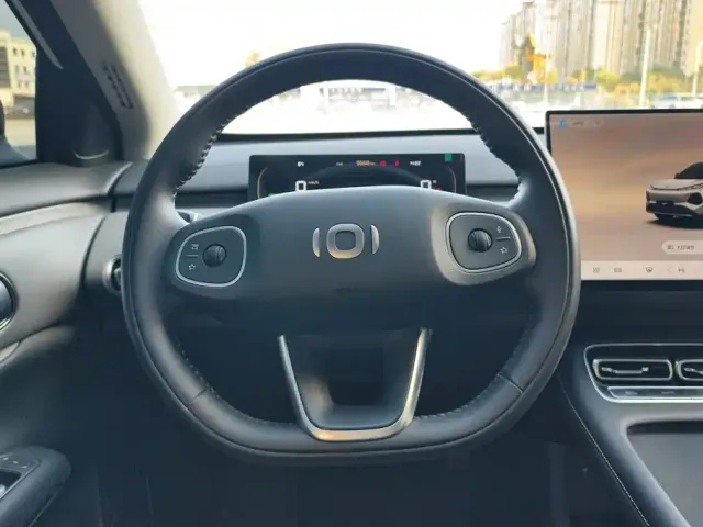 Changan Qiyuan Q05 — Фото автомобиля 15
