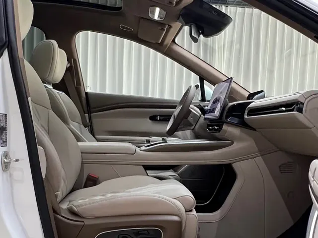 GAC Hyptec HT — Фото автомобиля 20