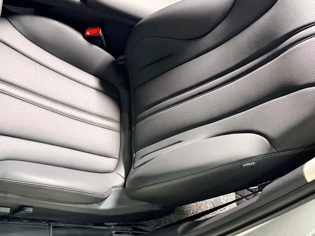 Roewe D7 — Фото автомобиля 13