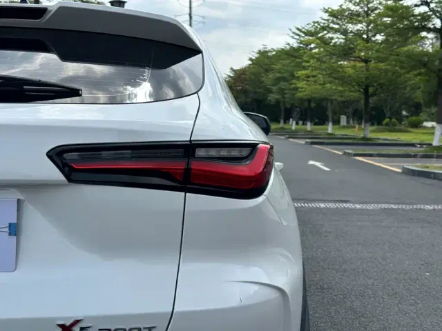 Changan Oushang X5 — Фото автомобиля 12
