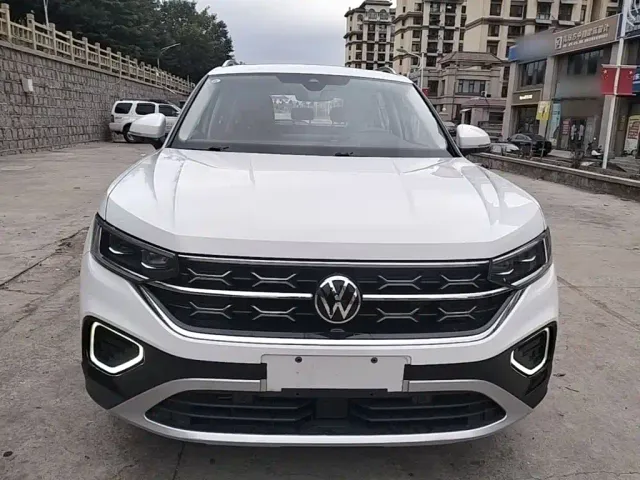 Volkswagen Tayron — Фото автомобиля 2
