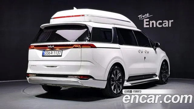 Kia Carnival Generation 4 — Фото автомобиля 2