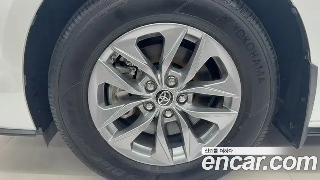 Toyota Sienna Generation 4 — Фото автомобиля 5
