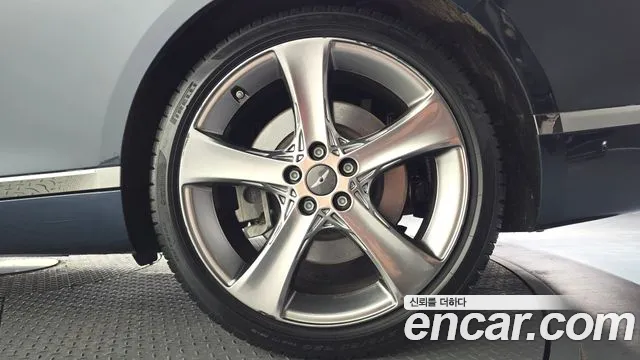 Genesis G80 RG3 — Фото автомобиля 6