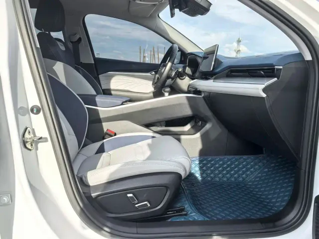 Geely Xingrui — Фото автомобиля 6