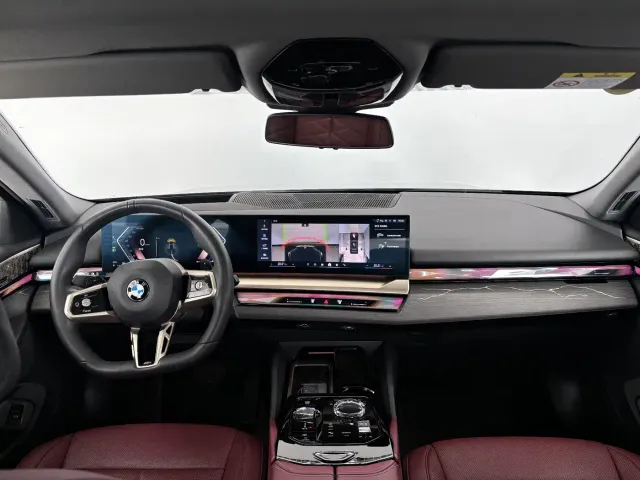 BMW 5 Series — Фото автомобиля 14