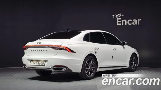 Hyundai Grandeur Новый Grandeur IG — Фото автомобиля 2