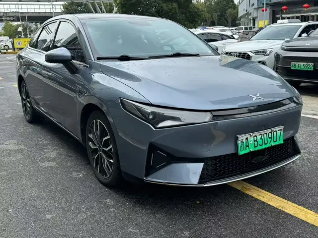 Xpeng P5 — Фото автомобиля 2