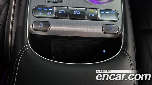 Genesis G90 Бензин 3.5 турбо AWD — Фото автомобиля 30