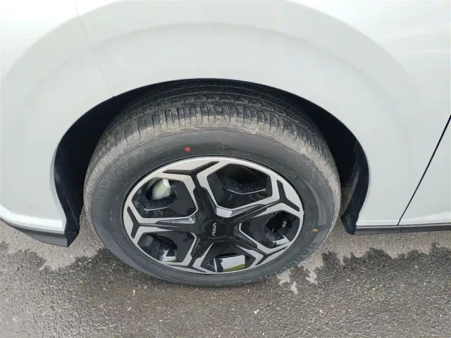 Dongfeng Yixuan — Фото автомобиля 22