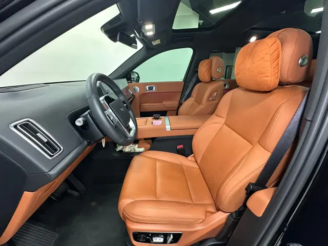 Li Auto L7 — Фото автомобиля 14
