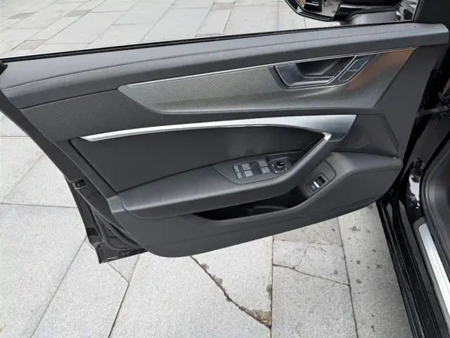Audi A6L — Фото автомобиля 6