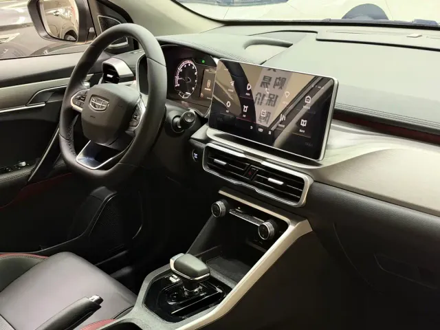 Geely Binyue — Фото автомобиля 19