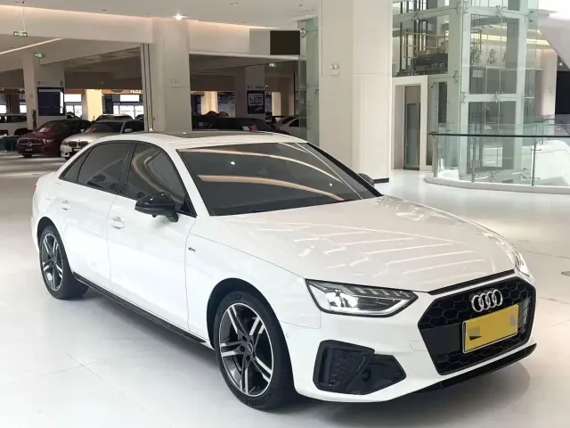 Audi A4L — Фото автомобиля 2