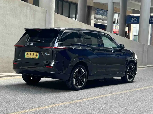 Toyota BoZhi 3X — Фото автомобиля 4