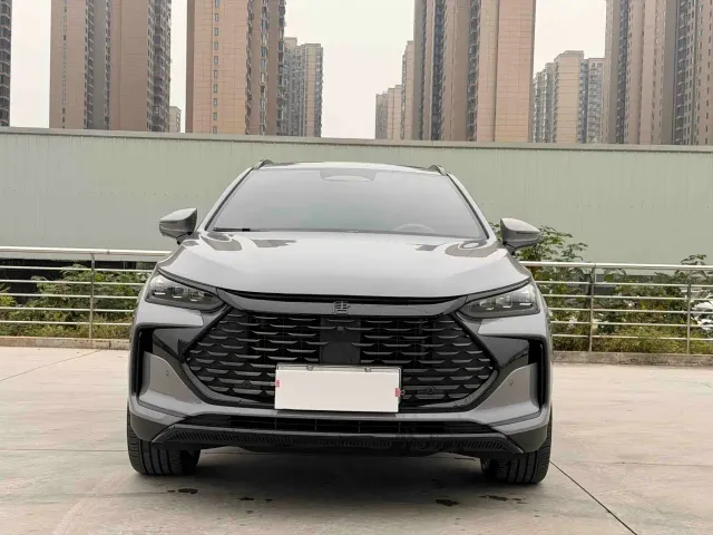 BYD Tang — Фото автомобиля 2
