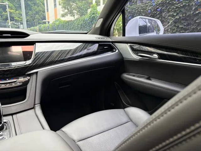 Cadillac XT6 — Фото автомобиля 19