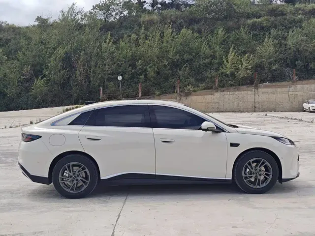 BYD Seal 06 — Фото автомобиля 11
