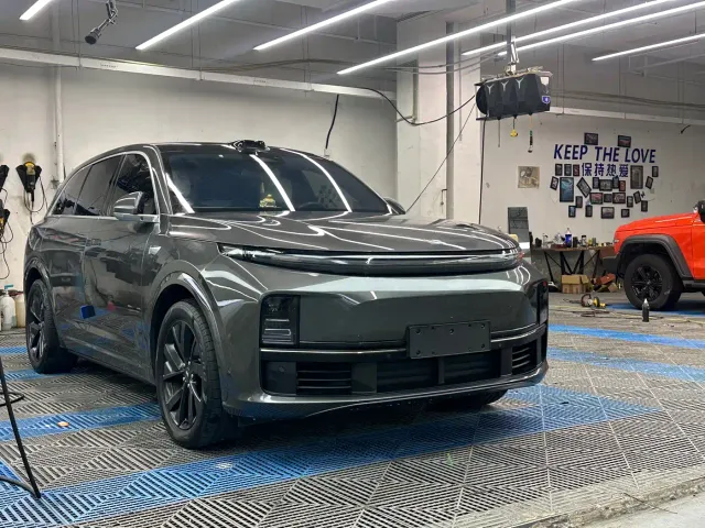 Li Auto L7 — Фото автомобиля 3
