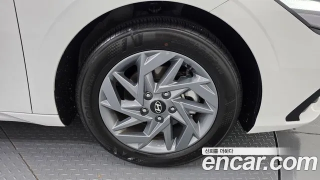 Hyundai Avante — Фото автомобиля 6