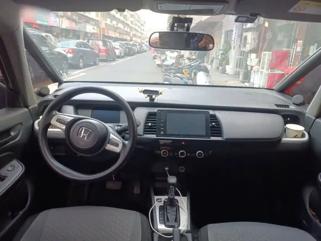 Honda Fit — Фото автомобиля 5