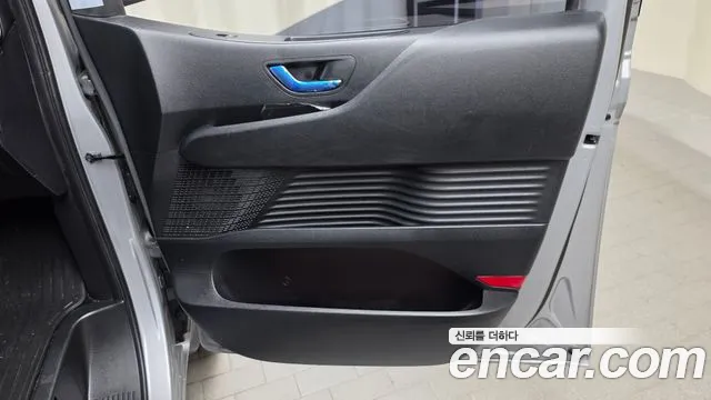 Hyundai Staria — Фото автомобиля 13