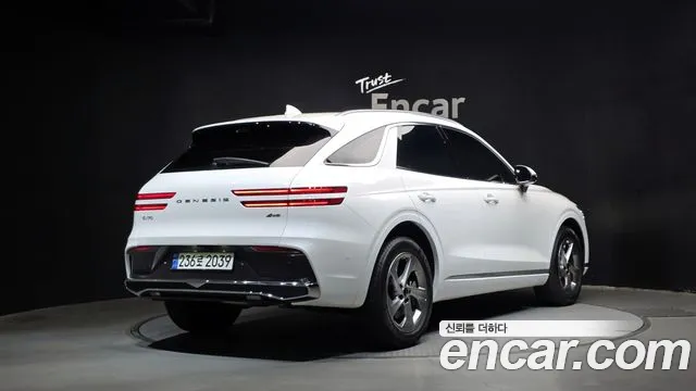 Genesis GV70 — Фото автомобиля 2