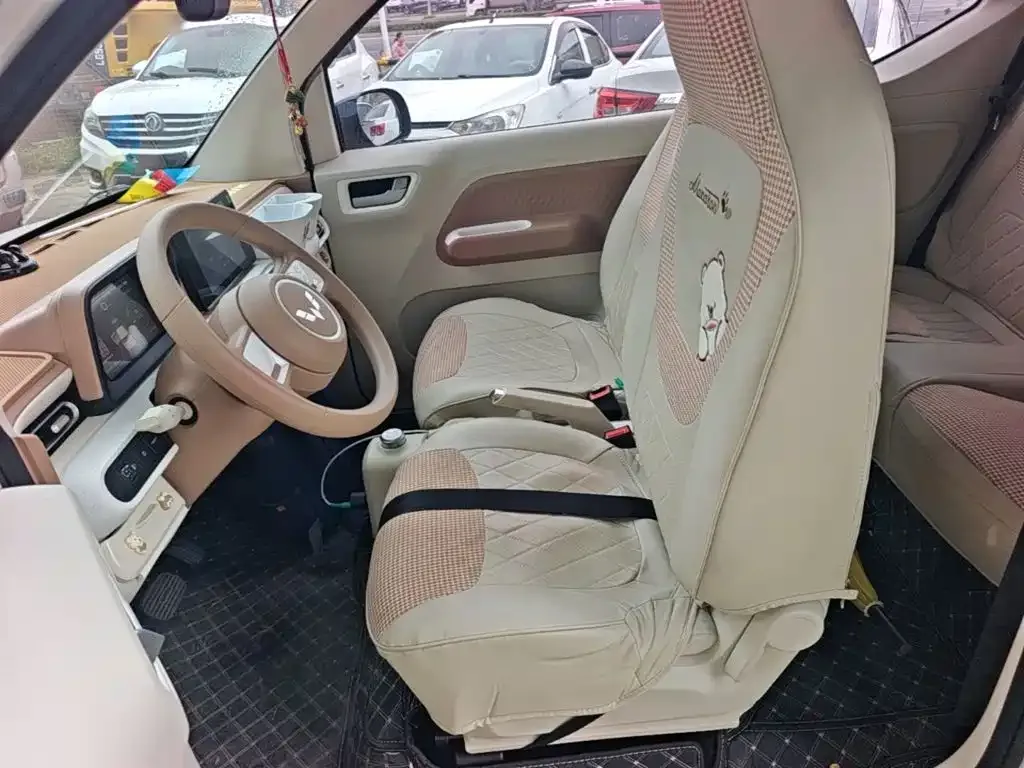 Wuling Motors Hongguang MINIEV 2024 3rd Gen 215km Advanced — Фото автомобиля 14