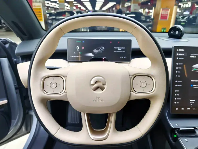 Nio ET5 Touring — Фото автомобиля 13