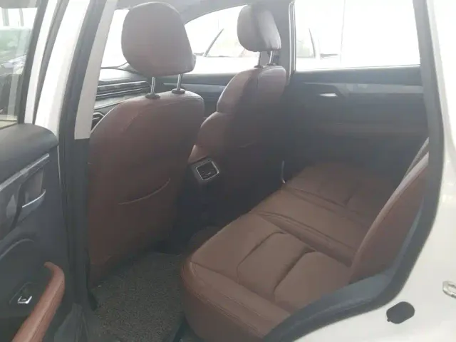Geely Vision X6 — Фото автомобиля 11