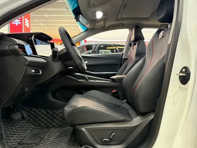 Geely Binrui — Фото автомобиля 14