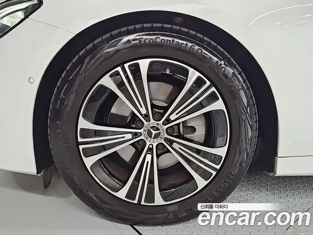Mercedes-Benz E-Class W214 — Фото автомобиля 5