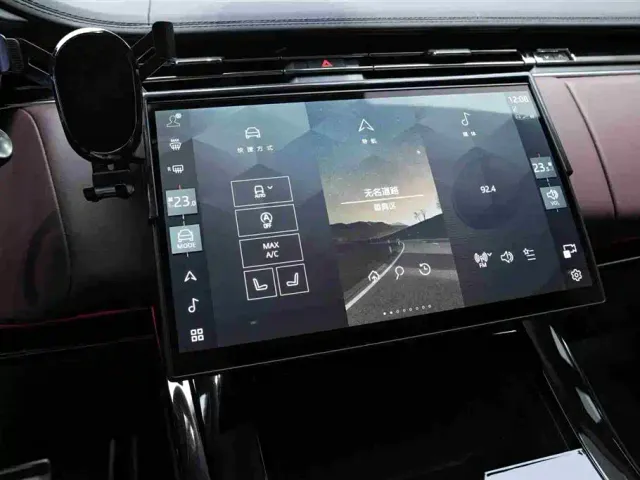 Land Rover Range Rover Sport — Фото автомобиля 16