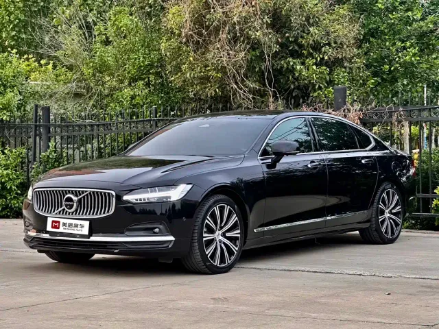 Фотография автомобиля — Volvo S90