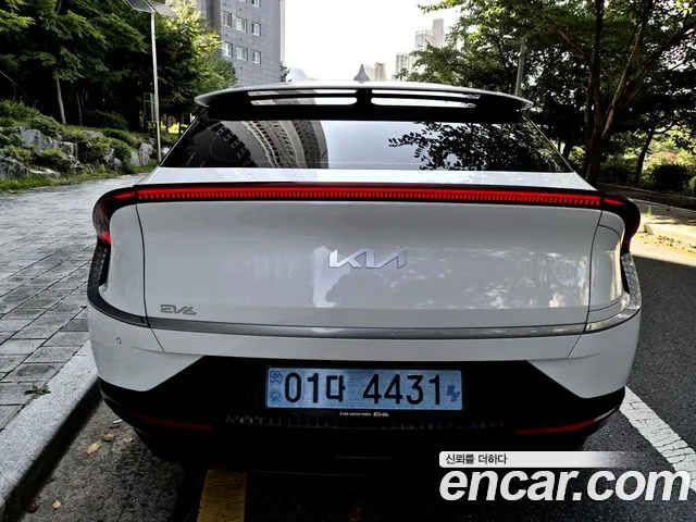 Kia EV6 — Фото автомобиля 5