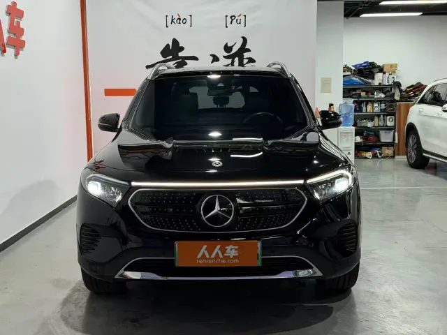 Mercedes-Benz EQB — Фото автомобиля 2