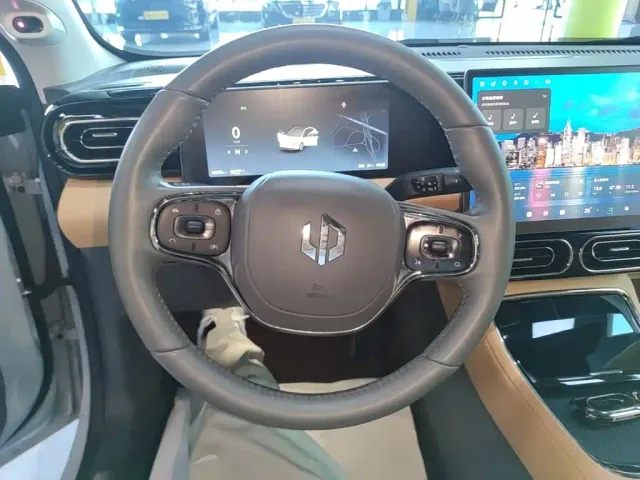 Leapmotor C01 — Фото автомобиля 10