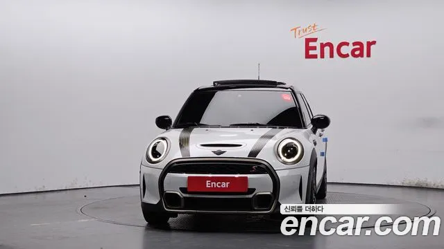 Mini Cooper — Фото автомобиля 3