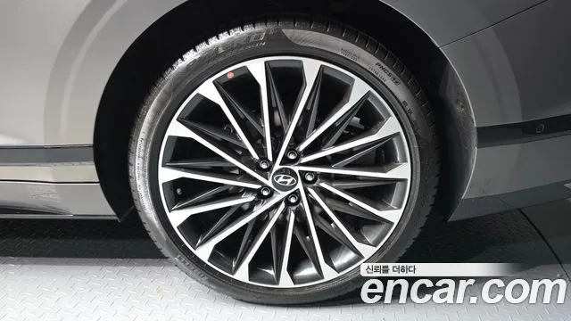 Hyundai Grandeur — Фото автомобиля 3