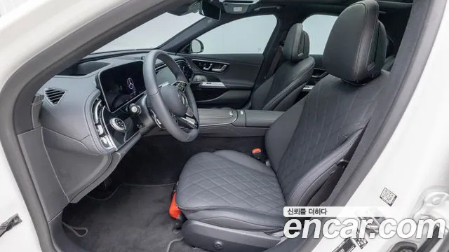 Mercedes-Benz E-Class — Фото автомобиля 10