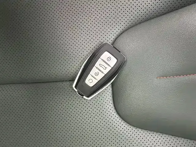 Geely Boyue — Фото автомобиля 20