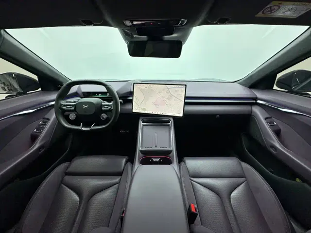 Xpeng P7 — Фото автомобиля 15