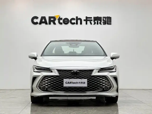 Toyota Avalon — Фото автомобиля 7