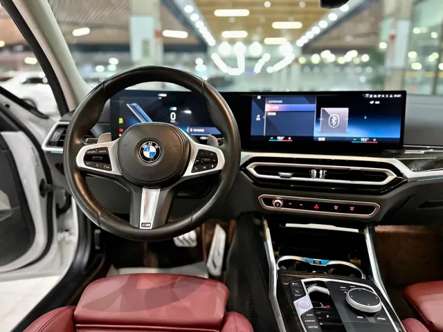 BMW 3 Series — Фото автомобиля 12